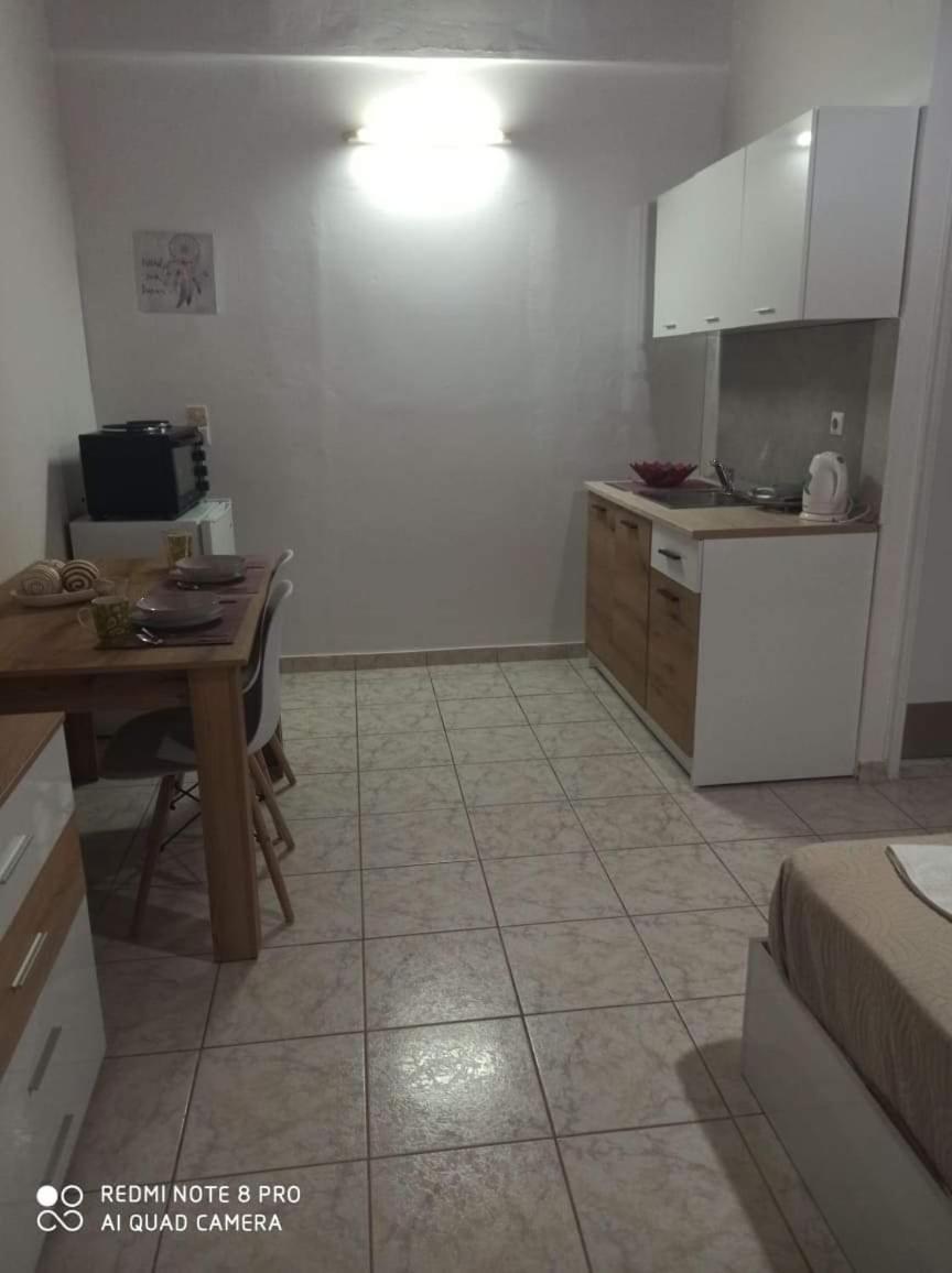 Amadeus Hawaii Apartments & Studios Sidárion Chambre photo