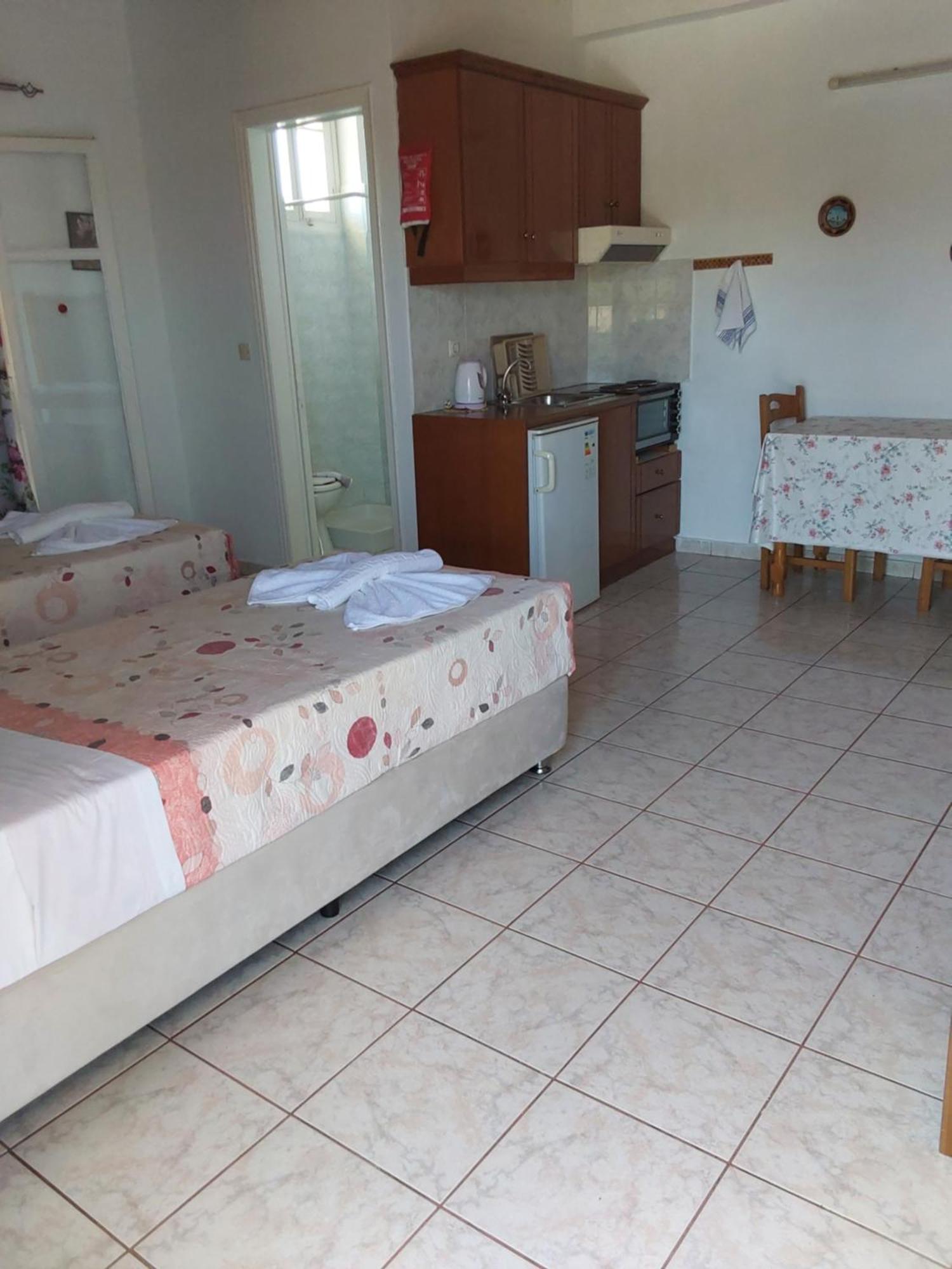Amadeus Hawaii Apartments & Studios Sidárion Chambre photo